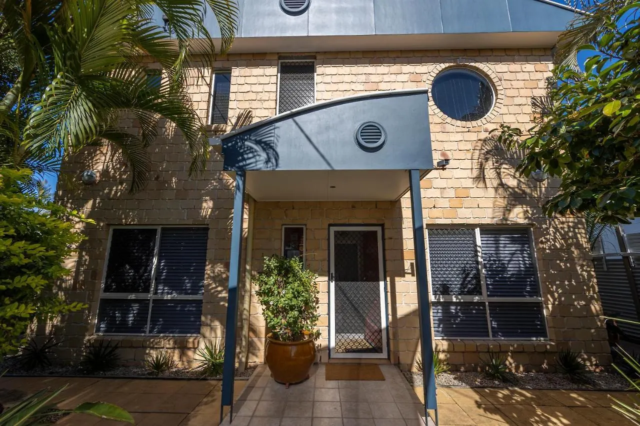 Bed & Breakfast Beachhouse Bed And Breakfast Redcliffe